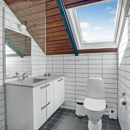 3 Bedroom Lovely In *