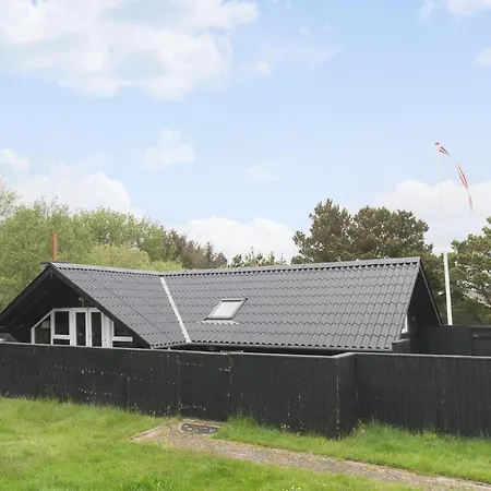 3 Bedroom Lovely In *